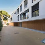 Lovelystay - Primrose 2Br Flat With Free Parking, Ac And Balcony