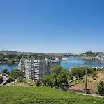 Luxury River View Apartments