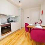 Oporto Guest Downtown Taipas Studio