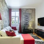 Trendy Flats - Instaworthy River View By Host Wise
