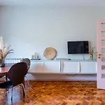 Amazing Duplex - Mid Century Experience & Parking