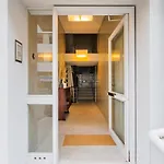 Amazing Duplex - Mid Century Experience & Parking