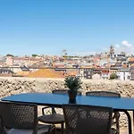 Rooftop Balcony At Porto Historic Center