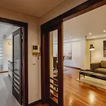 Esm Rental - Bombarda\'S Premium Terrace