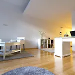 Spacious House In Porto + Garden