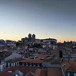 Vitoria Studio Residence - Downtown