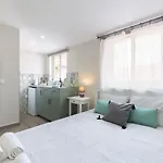 Oportohost Cozy Studios
