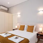 Cc Downtown Palace - G