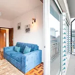 Oporto Trindade Downtown