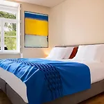 Ribeira Trendy Flat In Medieval Mercadores Street