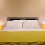 Ribeira Trendy Flat In Medieval Mercadores Street