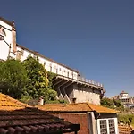 Ribeira Trendy Flat In Medieval Mercadores Street
