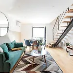 Bright 3Br Flat W/ Ac In City Center By Lovelystay