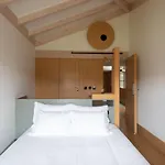 Na Travessa Suites