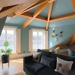 Hm - Infante Riverside Apartment R