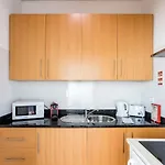 Bonjardim Studio W/ Balcony By Lovelystay