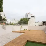 Brito Capelo Apartment
