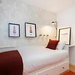 Whome Riverside View Premium Apartment W/ Ac & Terrace