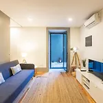 Downtown Studio W/ Ac & Patio By Lovelystay