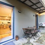 Downtown Studio W/ Ac & Patio By Lovelystay