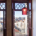 Central Studio W/ Ac, Views & Balcony By Lovelystay