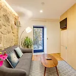 Riverside 2 Bedroom Apartment By Da\'Home