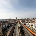 Downtown Studio W/ Gorgeous Views By Lovelystay