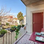 Josephine Apartments