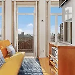 Lovely Shinny Flats With Balcony - Clerigos