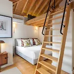 Almada 374 By Lovelystay