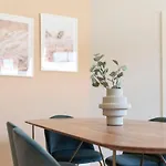 Central Superb Flat W/ Ac & Balcony By Lovelystay