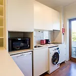Almada 516 By Lovelystay