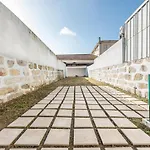 Guestready - Back To Road To Greenhouse
