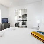 Guestready - Over The River