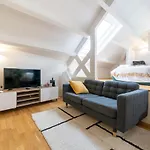 Mercadores Apartment By Amber Star Rent