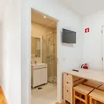 Villa Apartments & Suites