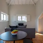 Oporto Rooftop Studio By Vacationy