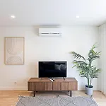 New Cozy And Modern Apartment In The Heart Of Porto