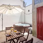 Spacious Bright Flat With Terrace By Host Wise