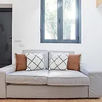 Cozy House W/ Ac Near Metro By Lovelystay