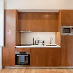 Superb Flat W/ Balcony And Ac By Lovelystay
