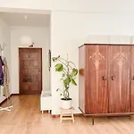 Central Loft With Free Parking