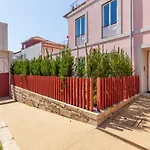 D&S - Lazaros Apartments