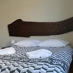 Nice Way Porto Hostel