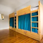 Nice Way Porto Hostel