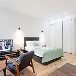 150 Rivoli Apartments By Lovelystay