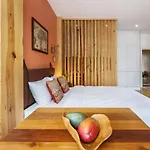 Sao Vitor Studio W/ Patio By Lovelystay