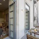 31 Janeiro 157 - Stylish 1Br W/ Ac & Balcony By Lovelystay