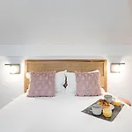 Studio Duplex W Ac Near River Front By Lovelystay