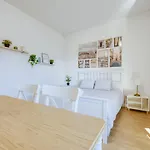 Travel And Live Faria Guimaraes